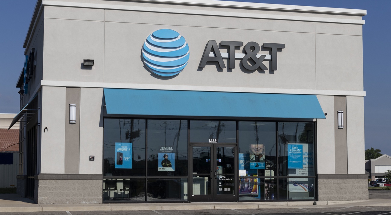 AT&T Earnings Beat Estimates Amid Wireless Growth