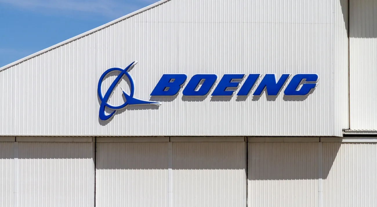 Boeing Strike Deepens as Machinists Reject 35% Wage Increase