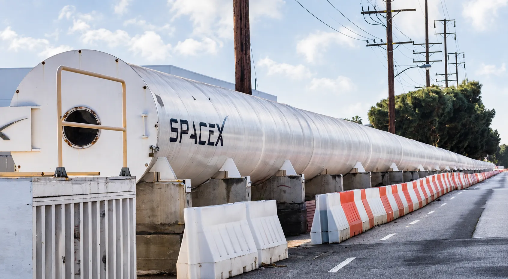 Musk Rekindles SpaceX-Tesla Merger Speculation