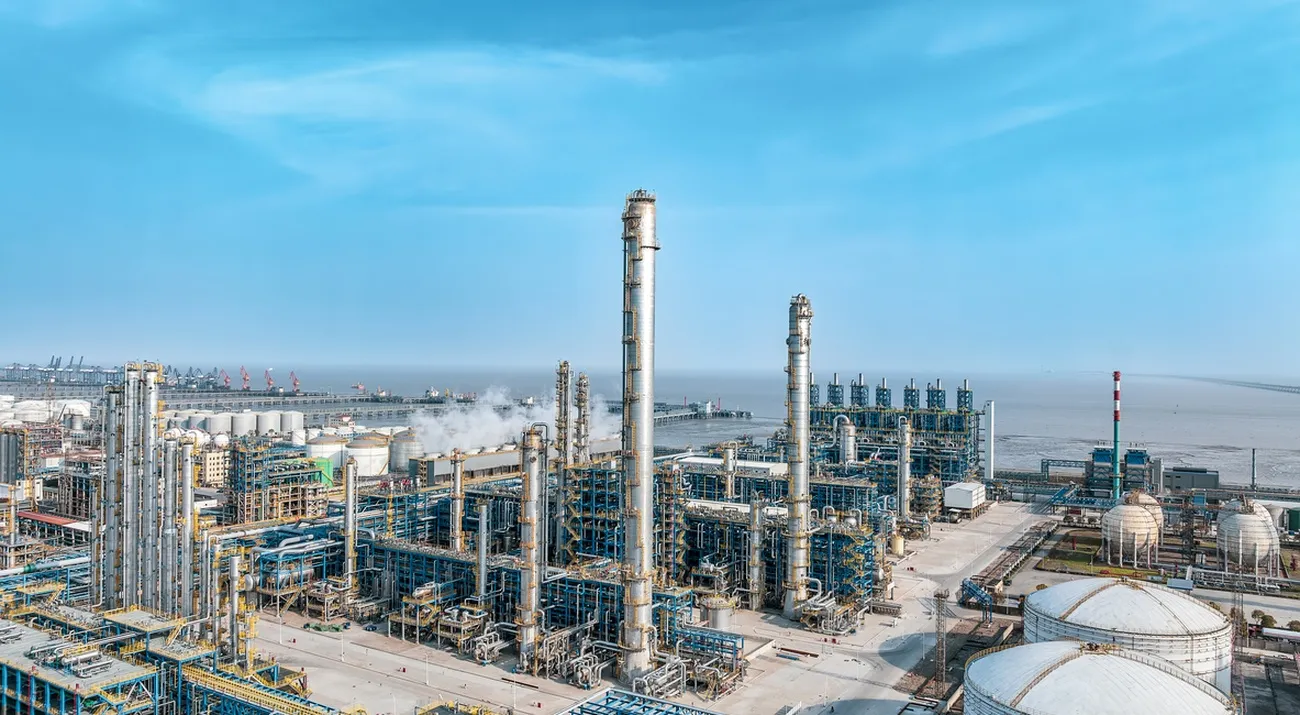 Refinery Stocks Are Soaring on a Diesel Shortage. Washington Could Cut the Rally Short