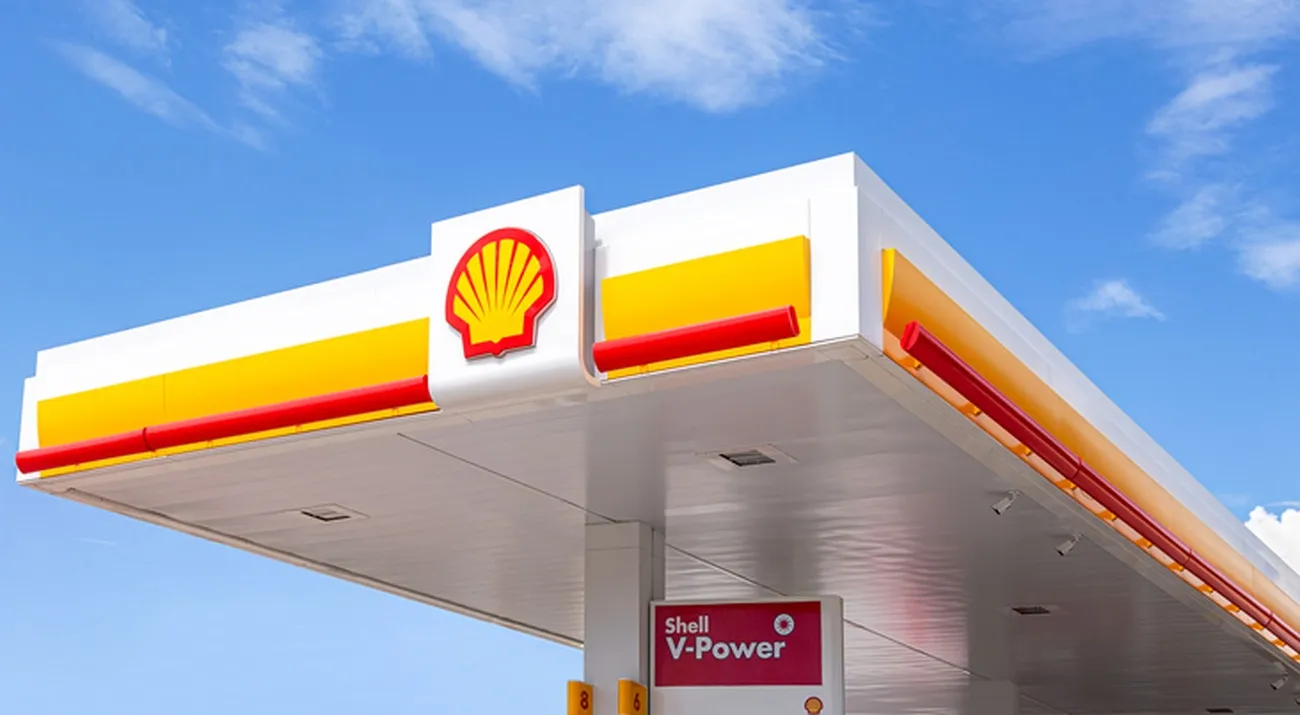 Shell Lifts Buyback to $5B as Refining Margins Hit Record