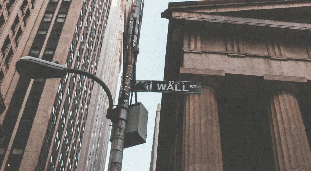 Which stocks are resilient to current market risks?